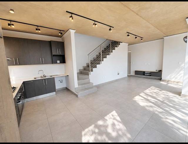 3 BEDROOM PROPERTY TO RENT IN MENLO PARK